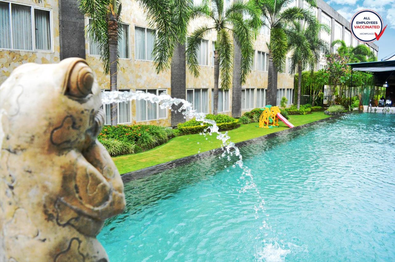Aston Denpasar Hotel & Convention Bagian luar foto